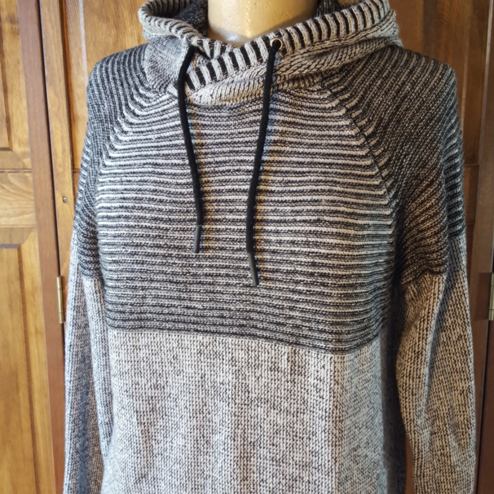 BKE Colorblock Hooded Pullover Sweater Sz M